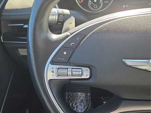 Used 2023 Genesis G80 2.5T image 17
