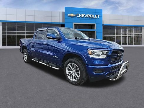 Used 2019 RAM 1500 Laramie w/ Sport Appearance Package AWD/4WD image 7