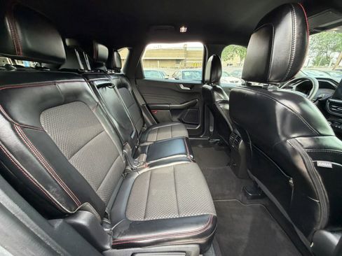 Used 2024 Ford Escape ST-Line w/ Tech Pack #1 FWD image 15