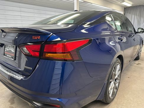 Used 2023 Nissan Altima 2.0 SR FWD image 26
