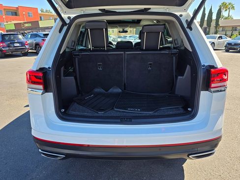 Used 2021 Volkswagen Atlas SE image 19