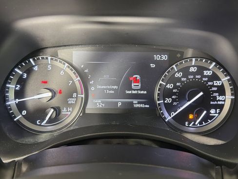 Used 2021 Toyota Highlander XLE image 28