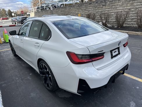 New 2026 BMW 330i xDrive Sedan w/ M Sport Package image 4