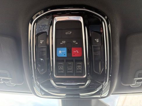 Certified 2021 Jeep Grand Cherokee L Overland w/ Luxury Tech Group IV AWD/4WD image 23