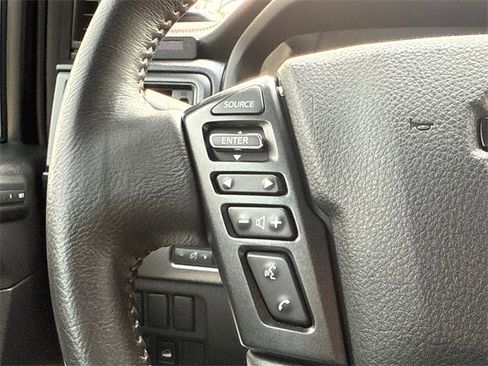 Used 2024 Nissan Titan PRO-4X w/ Pro-4x Convenience Package image 28