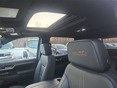 Certified 2025 Chevrolet Silverado 1500 High Country image 19