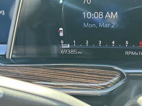 Used 2024 Cadillac Escalade ESV Luxury image 19