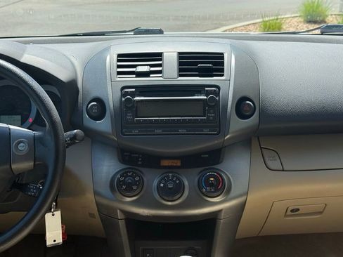 Used 2012 Toyota RAV4 4WD w/ Upgrade Value Pkg image 12