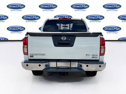Used 2018 Nissan Frontier SV w/ Value Truck Package AWD/4WD image 6