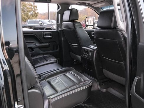 Used 2017 GMC Sierra 2500 Denali w/ Duramax Plus Package image 42