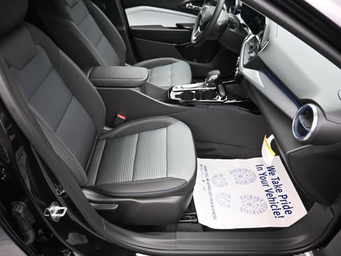New 2026 Chevrolet Trax LT w/ Midnight Edition FWD image 29