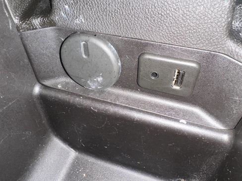 Used 2012 Chevrolet Volt Premium w/ Premium Trim Package image 30