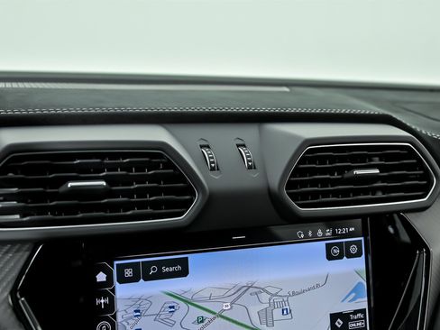 Used 2024 Lamborghini Urus Performante image 34