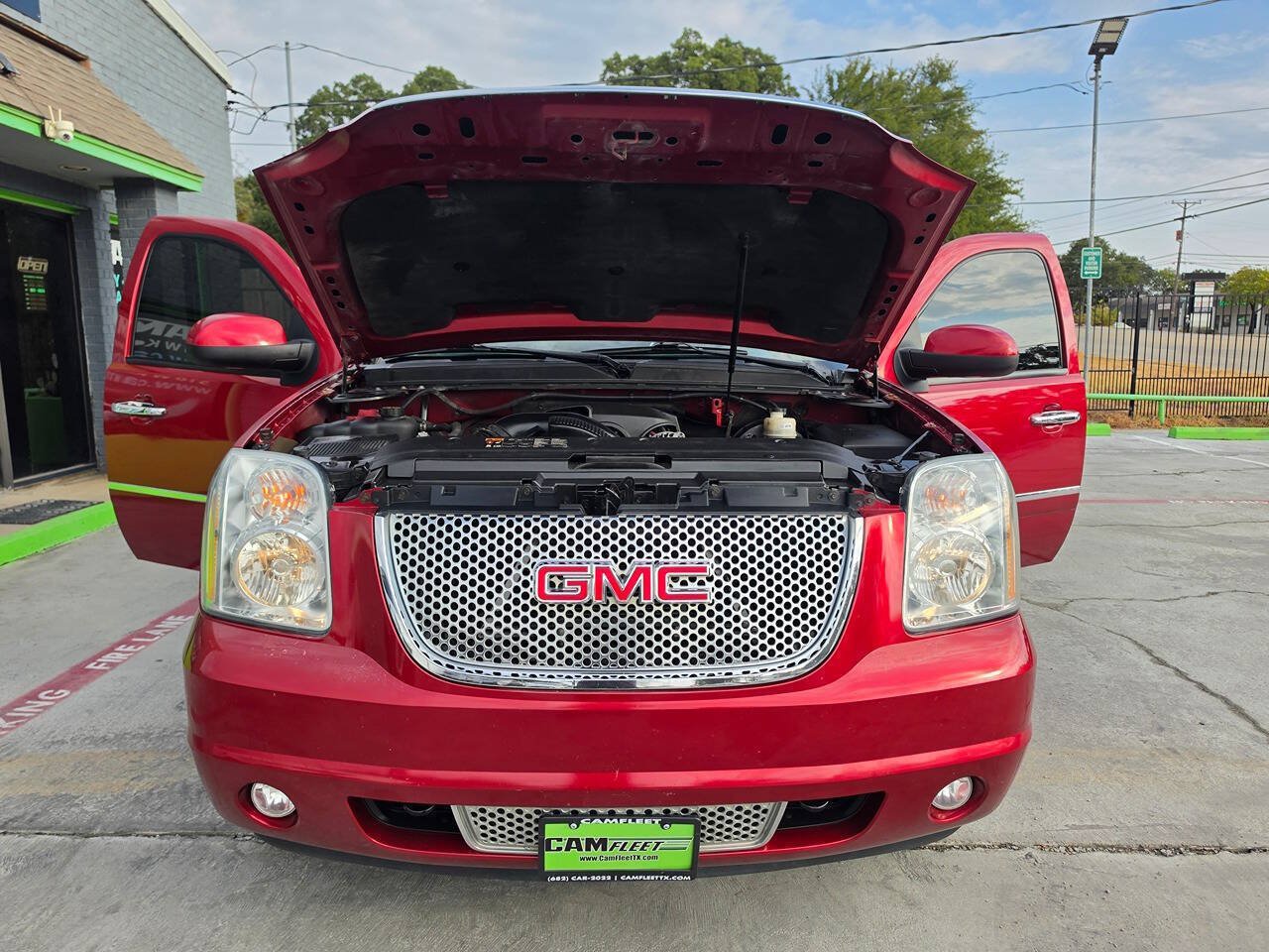 Used 2014 GMC Yukon Denali RWD image 51