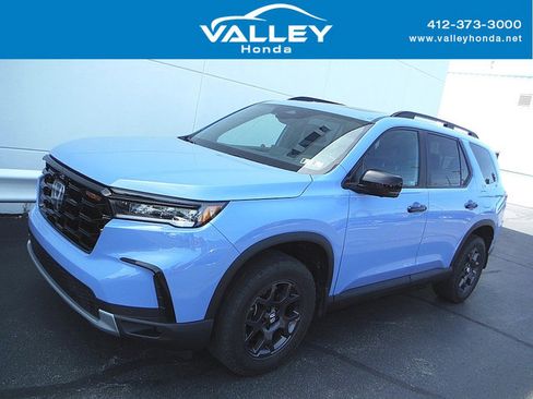 Used 2023 Honda Pilot TrailSport image 1