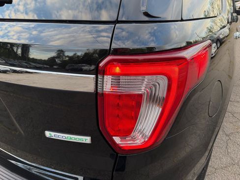 Used 2018 Ford Explorer Limited image 14