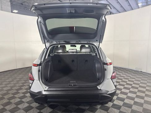 Used 2024 Hyundai Kona SEL FWD image 9