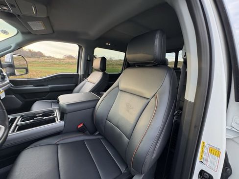 New 2026 Ford F250 Lariat w/ Lariat Premium Package image 41