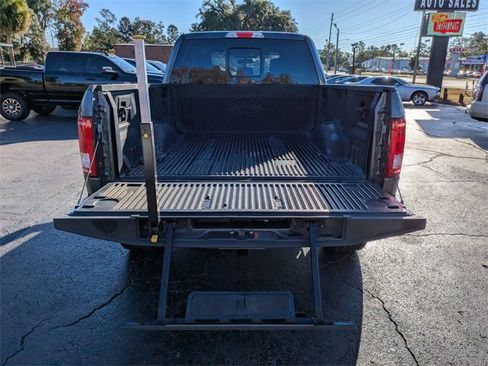 Used 2017 Ford F150 XLT w/ Equipment Group 302A Luxury image 12