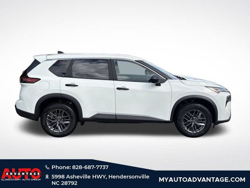 Used 2024 Nissan Rogue S AWD/4WD image 2