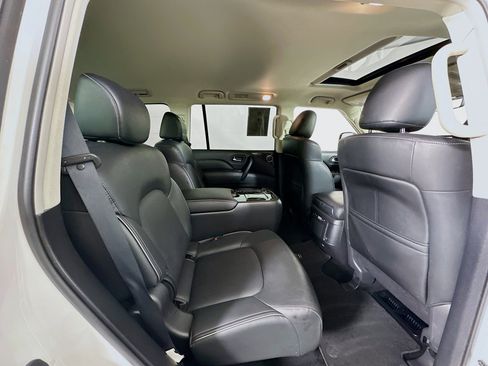 Used 2024 INFINITI QX80 Luxe w/ Cargo Package image 32