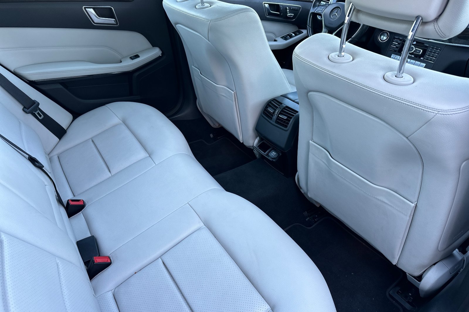 Used 2015 Mercedes-Benz E 350 Sedan image 32