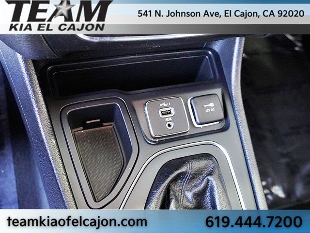 Used 2019 Jeep Cherokee Latitude Plus FWD image 31