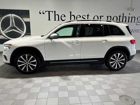 Used 2022 Mercedes-Benz GLB 250 4MATIC image 7