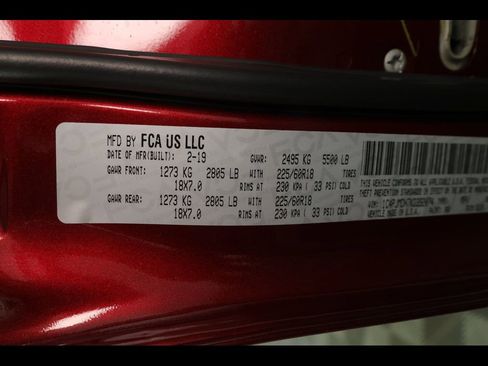 Used 2019 Jeep Cherokee Limited image 31