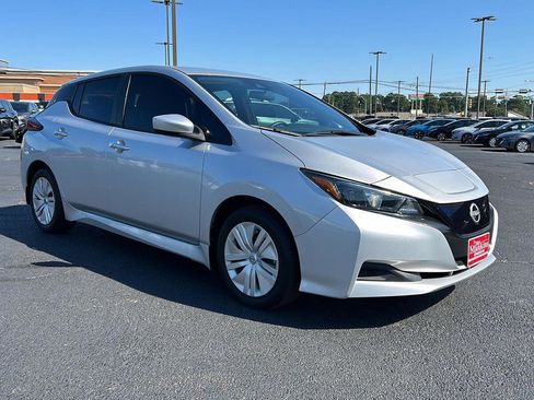 Used 2023 Nissan Leaf S w/ Protection Package image 8