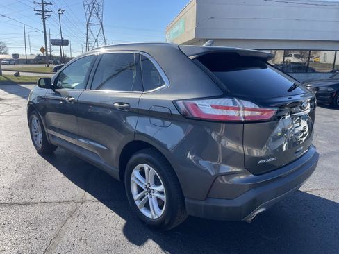 Used 2019 Ford Edge SEL w/ Equipment Group 201A image 3