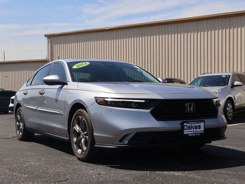 Used 2023 Honda Accord EX image 1
