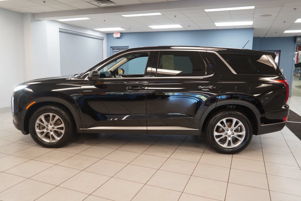 Used 2020 Hyundai Palisade SE AWD/4WD image 2