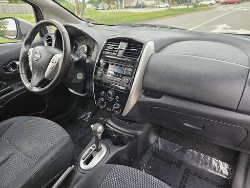 Used 2015 Nissan Versa Note SV FWD image 16