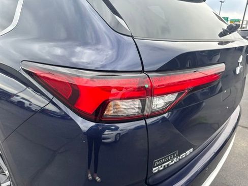 Used 2023 Mitsubishi Outlander Ralliart AWD/4WD image 25