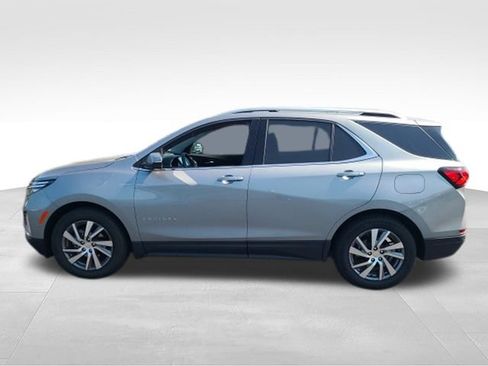 Used 2024 Chevrolet Equinox Premier FWD image 4