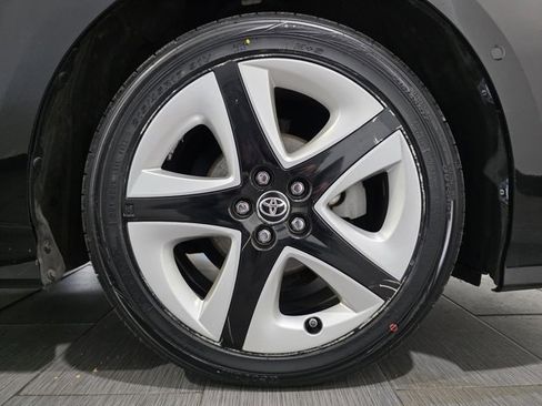 Used 2016 Toyota Prius Four Touring image 25