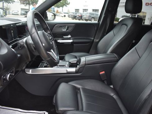 Used 2021 Mercedes-Benz GLB 250 image 13