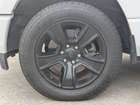 Used 2023 RAM 1500 Big Horn image 30