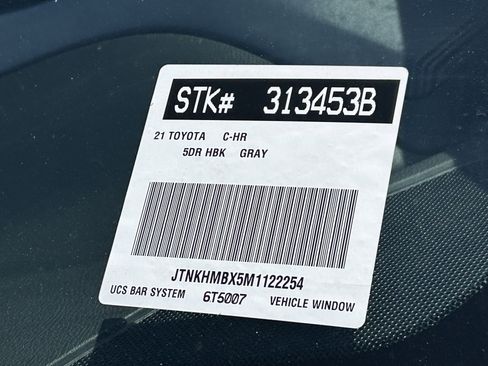 Used 2021 Toyota C-HR XLE FWD image 5