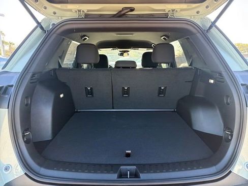 New 2026 Chevrolet Equinox LT FWD image 10