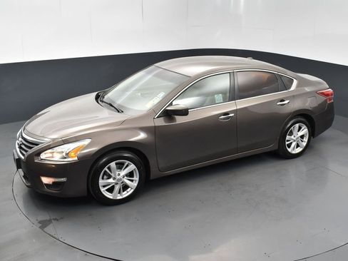 Used 2013 Nissan Altima 2.5 SV image 45