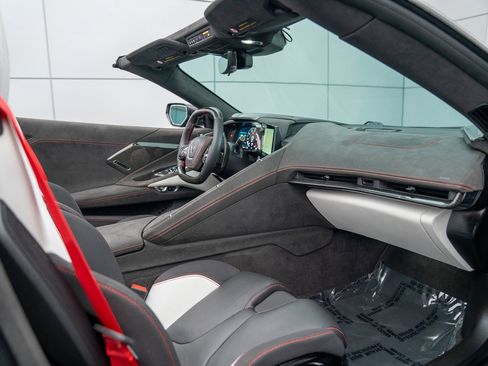 Used 2023 Chevrolet Corvette Stingray Premium Conv w/ Z51 Performance Package image 20