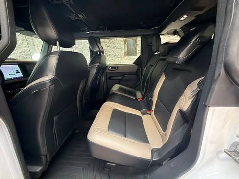 Used 2024 Ford Bronco Wildtrak AWD/4WD image 14
