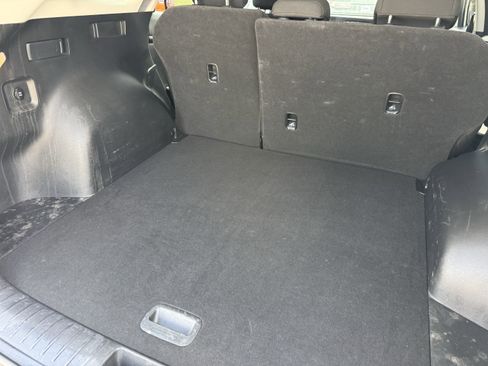 Used 2024 Kia Sportage LX image 32