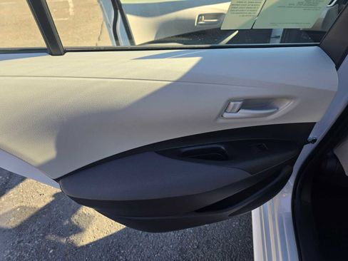 New 2026 Toyota Corolla LE image 18