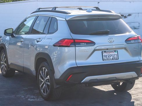 Certified 2023 Toyota Corolla Cross XLE w/ Convenience Package AWD/4WD image 7