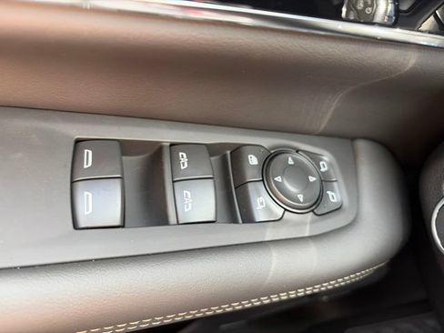 New 2026 GMC Yukon Elevation w/ Elevation Premium Package AWD/4WD image 38