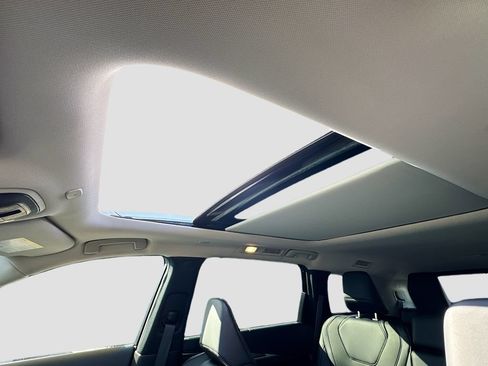Certified 2026 INFINITI QX60 Luxe w/ Cargo Package FWD image 24
