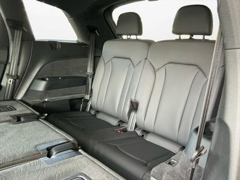 Used 2022 Audi Q7 2.0T Premium AWD/4WD image 15